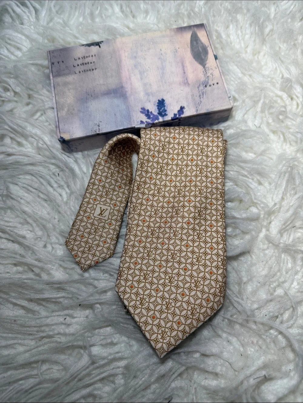 Louis Vuitton Monogram Cream and Tan Geometric Silk Tie